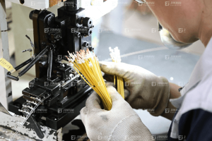 العقص الطرفي شبه الأوتوماتيكي